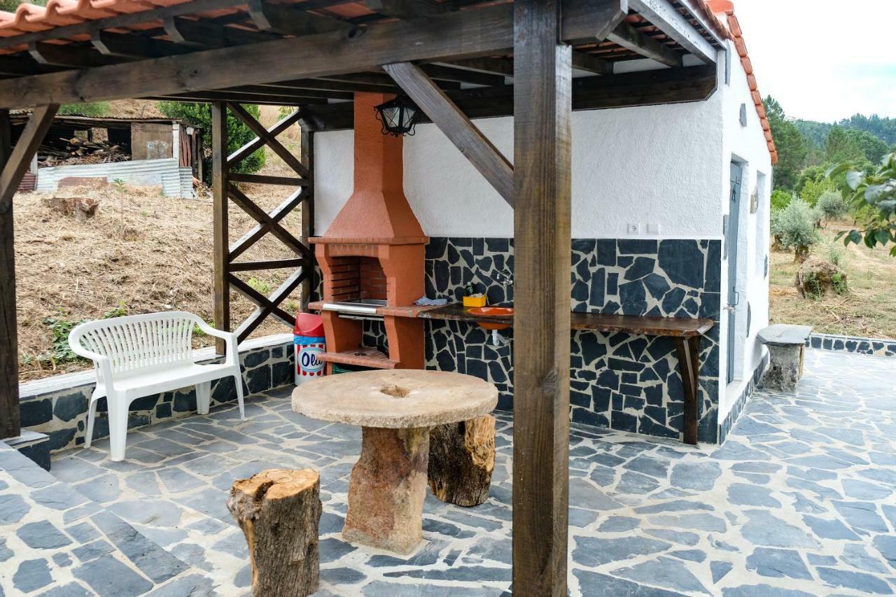 Casa Do Ferreiro II Hotel Gois Exterior photo